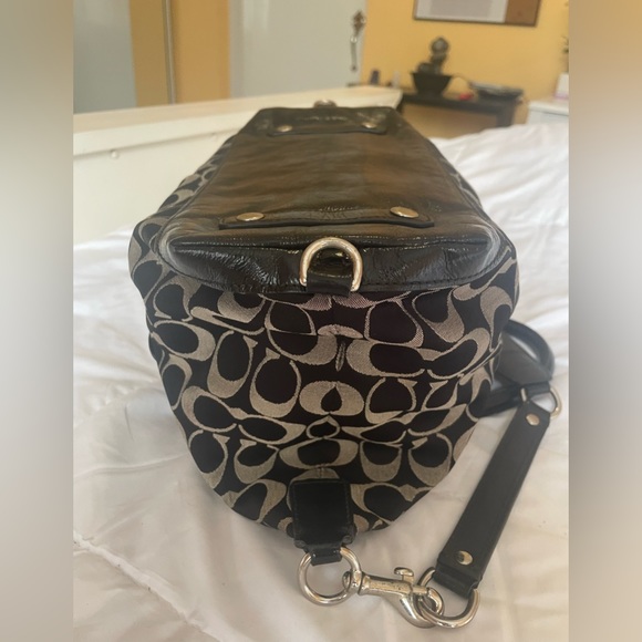 Coach Black & Gray Shoulder Bag - Picture 6 of 7